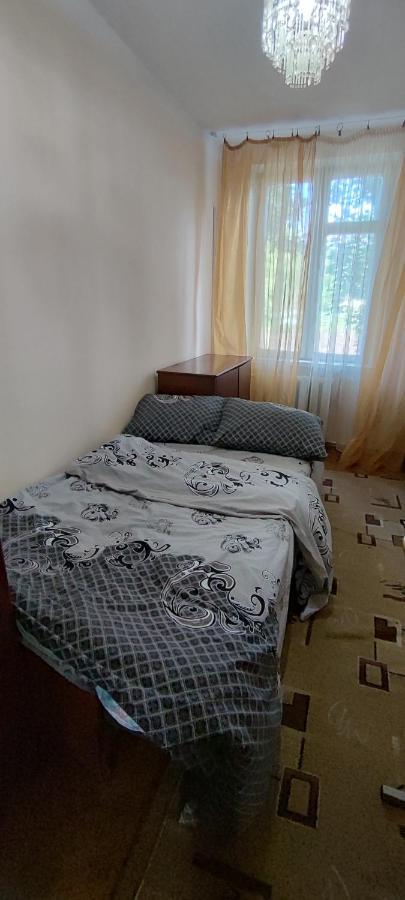3 Rooms Apartment In Center คีชีเนา ภายนอก รูปภาพ